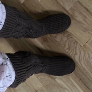 Ugg Cardi boots size 8, great condition, barely worn. Reposhed from l Anderson